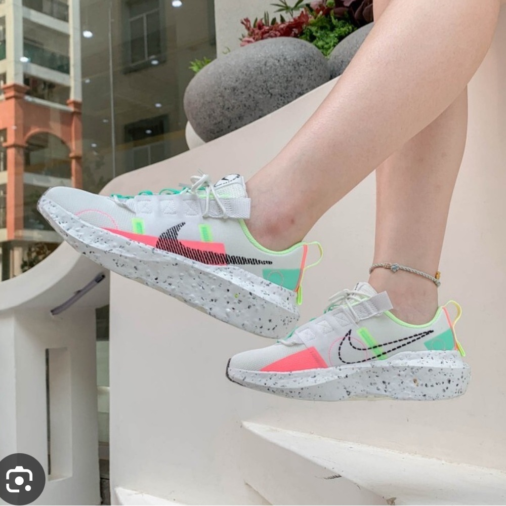 Nike White and Green Sneakers with Modern Design